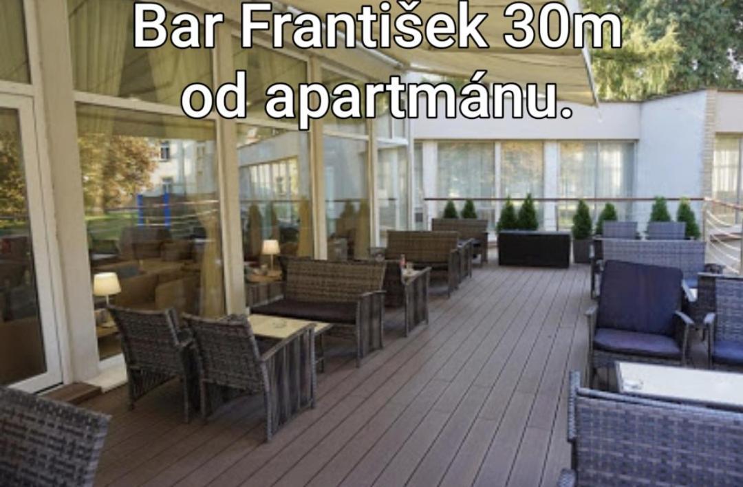פישטני Apartmany Centro & Jacuzzi מראה חיצוני תמונה