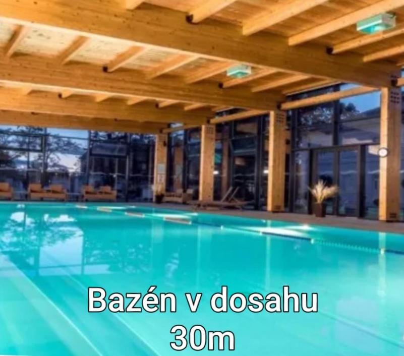 פישטני Apartmany Centro & Jacuzzi מראה חיצוני תמונה