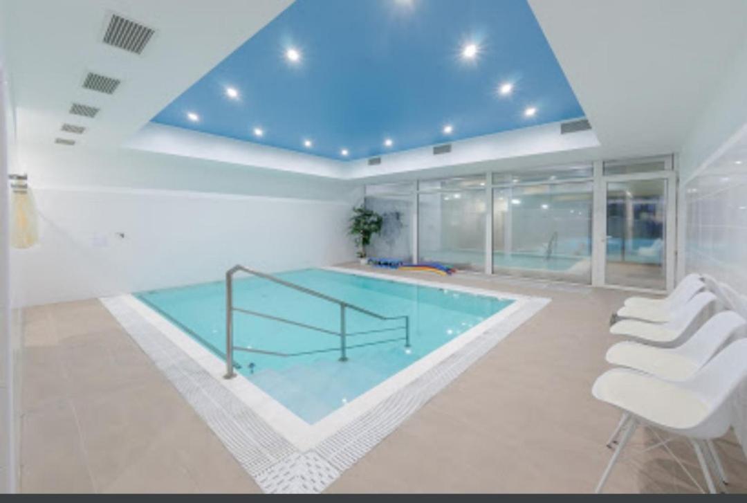 פישטני Apartmany Centro & Jacuzzi מראה חיצוני תמונה
