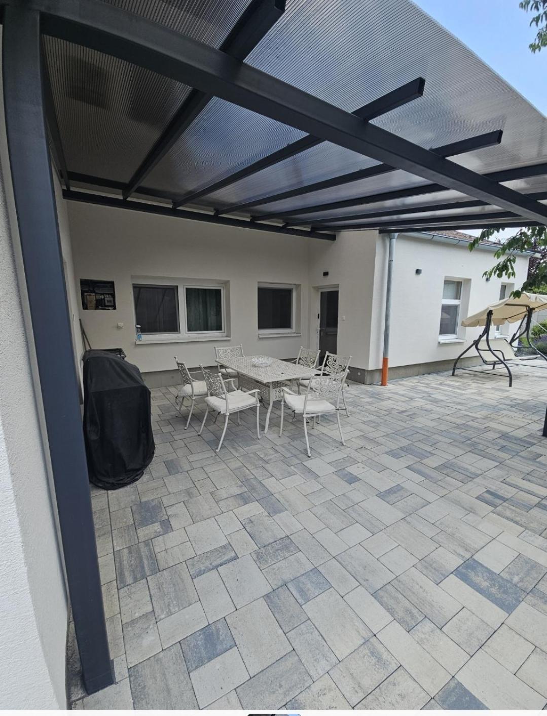 פישטני Apartmany Centro & Jacuzzi מראה חיצוני תמונה