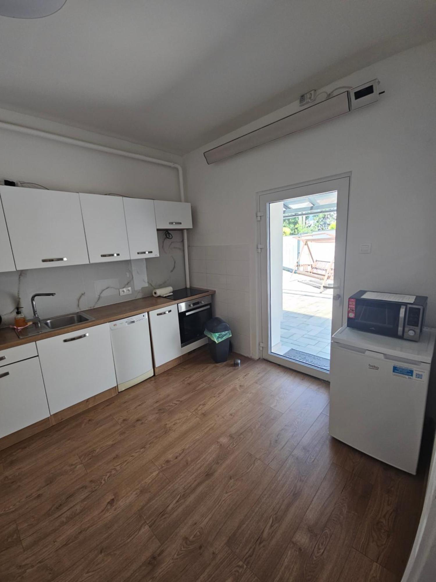 פישטני Apartmany Centro & Jacuzzi מראה חיצוני תמונה