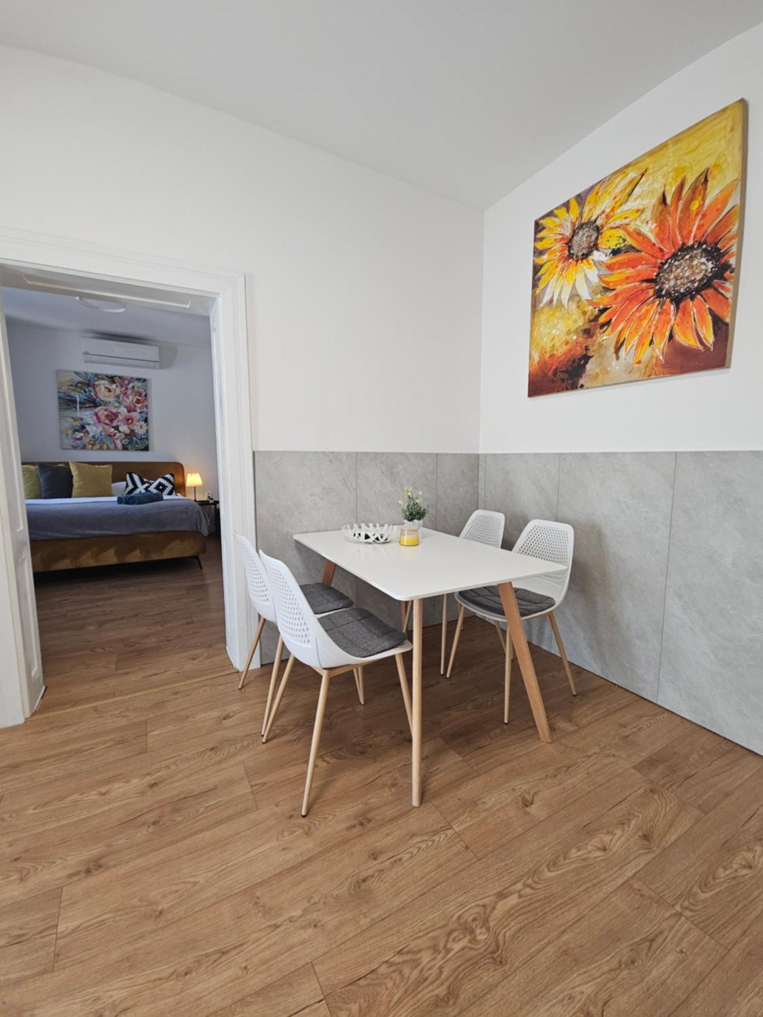 פישטני Apartmany Centro & Jacuzzi מראה חיצוני תמונה