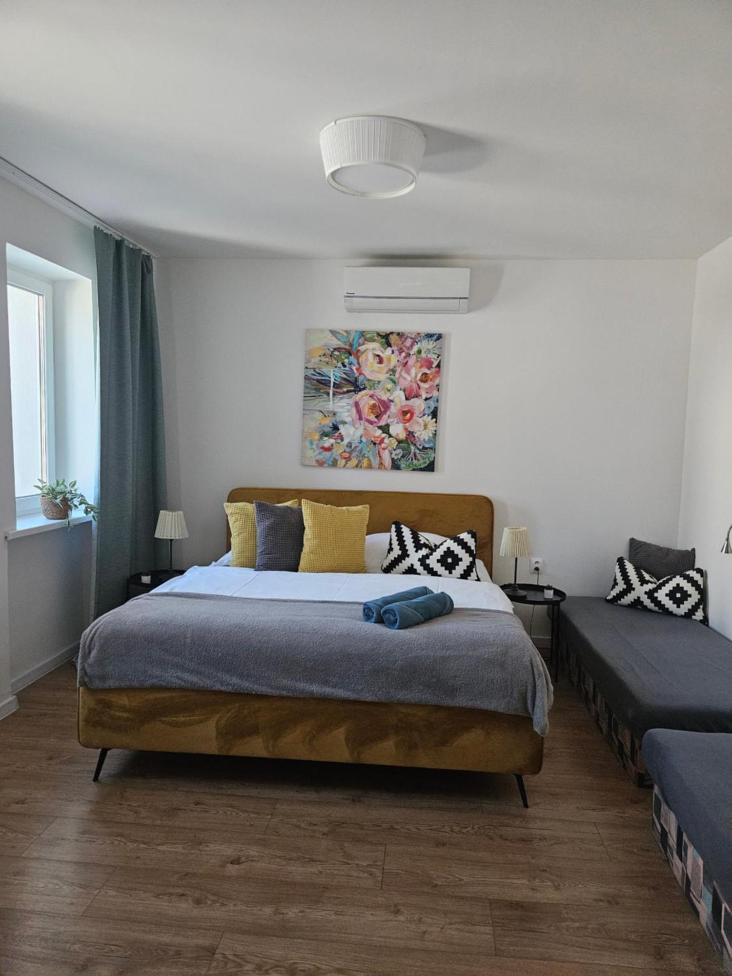 פישטני Apartmany Centro & Jacuzzi מראה חיצוני תמונה